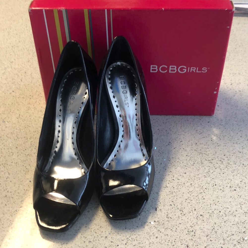 BCBG peep toe heels